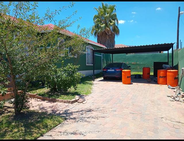 3 BEDROOM FREEHOLD TO LET IN COSMO CITY